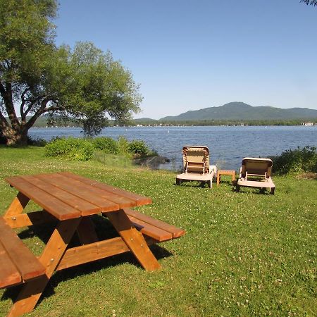 Superbe condo bord de l'eau à Magog Extérieur photo