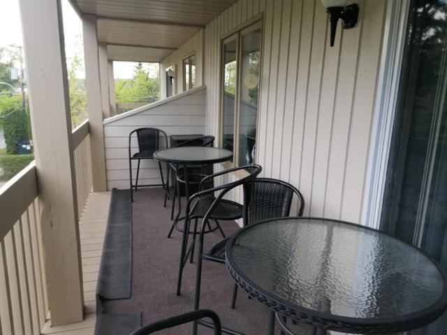 Superbe condo bord de l'eau à Magog Extérieur photo