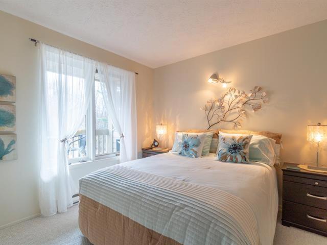 Superbe condo bord de l'eau à Magog Extérieur photo